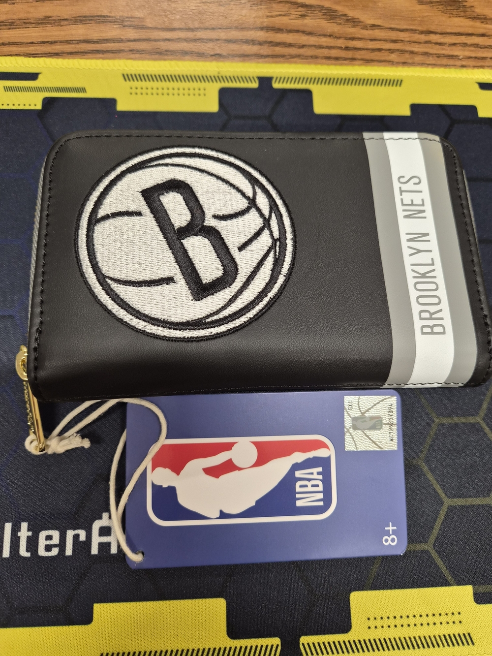 Loungefly NBA Brooklyn Nets Patch Icons Zip-Around Wallet Black